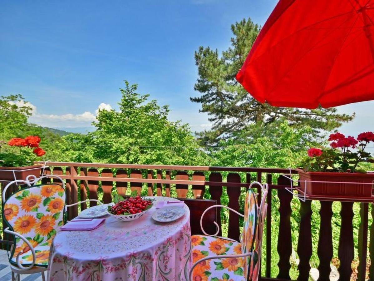 Comfy And Warm Ap With Balcony Surrounded With Beautiful Nature Ловран Екстериор снимка